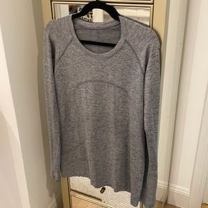 Lululemon Swiftly along Sleeve Top